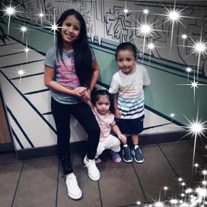 Meet your Posher, Angeline